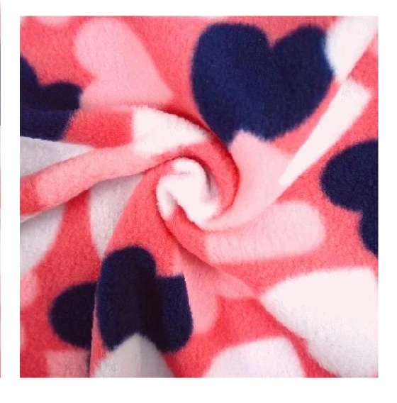 Tejido de forro polar de doble cara con estampado de amor