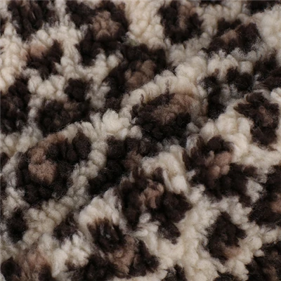 Tela de sherpa con estampado de cuadros