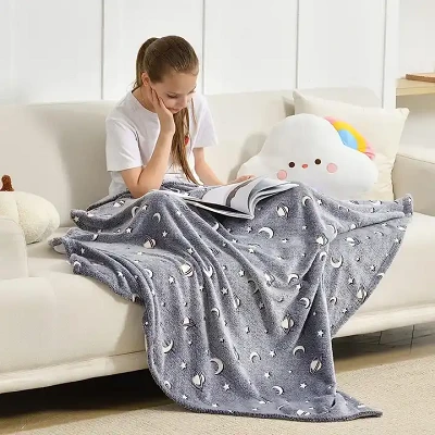 Star Printed Flannel Blanket