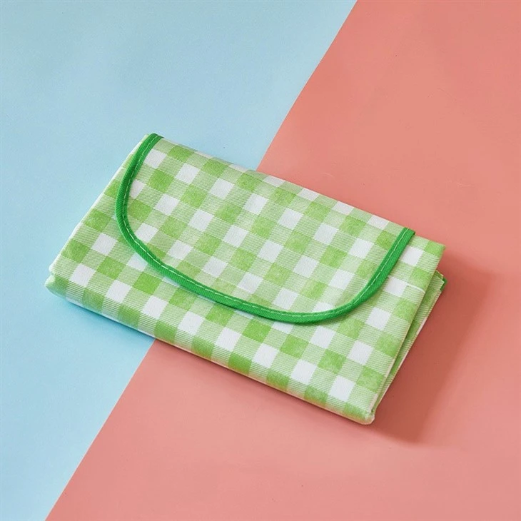 green picnic blanket
