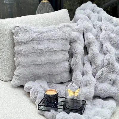 Rabbit Hair Toss Bubble Blanket